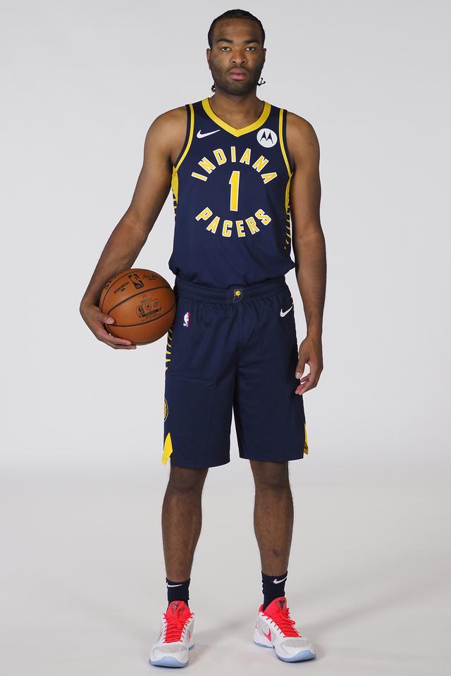 对手面前守 对手面前守