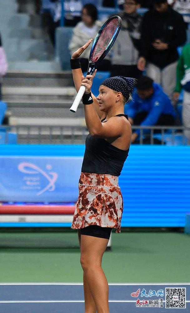 对他们的表 对他们的表