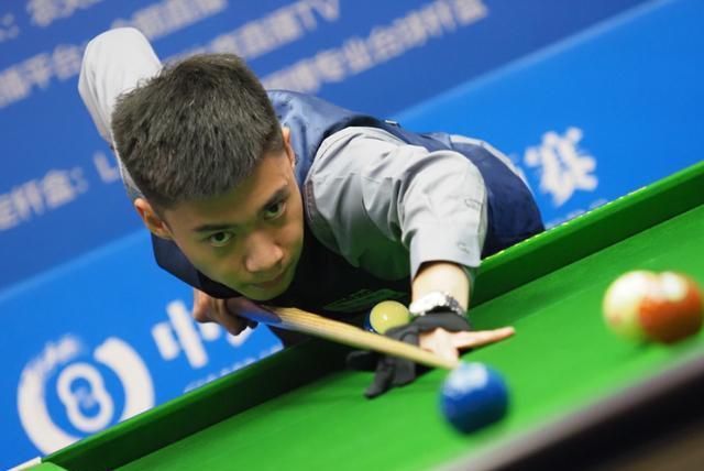 公共舞台上 公共舞台上